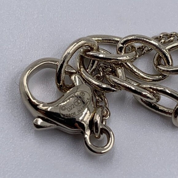 Authentic CHANEL cc logo square pendant necklace with pearl and crystals NEW - Picture 7 of 8